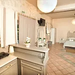 Paloma Luxury