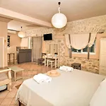 Paloma Luxury